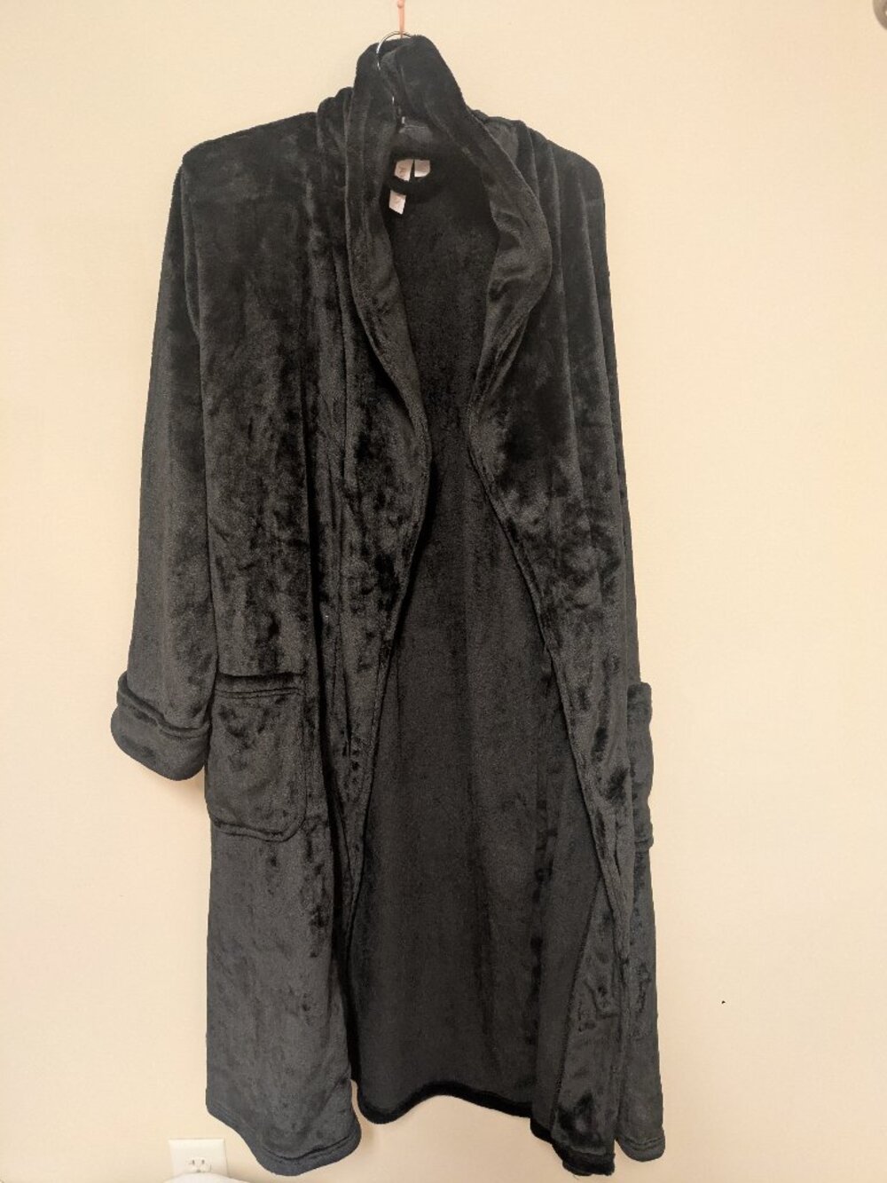 joyspun target brand black polyester fluffy soft robe women's size large NWOT